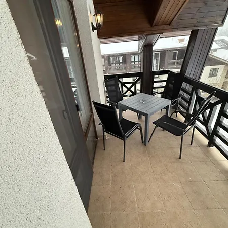 From Sunrise To Sunset At Oak Apartman *