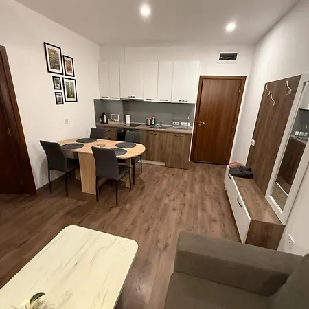 From Sunrise To Sunset At Oak Apartman *