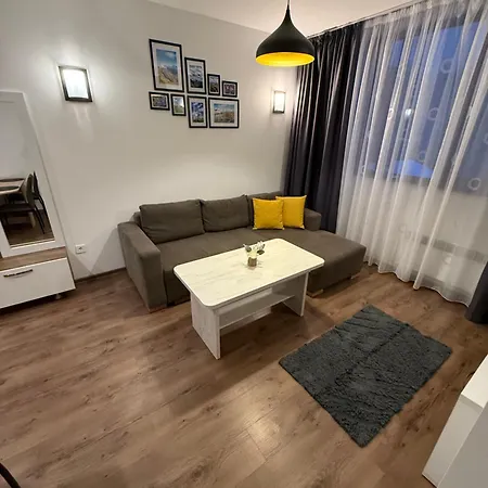 From Sunrise To Sunset At Oak Apartman