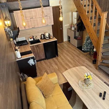 From Sunrise To Sunset At Oak Apartman
